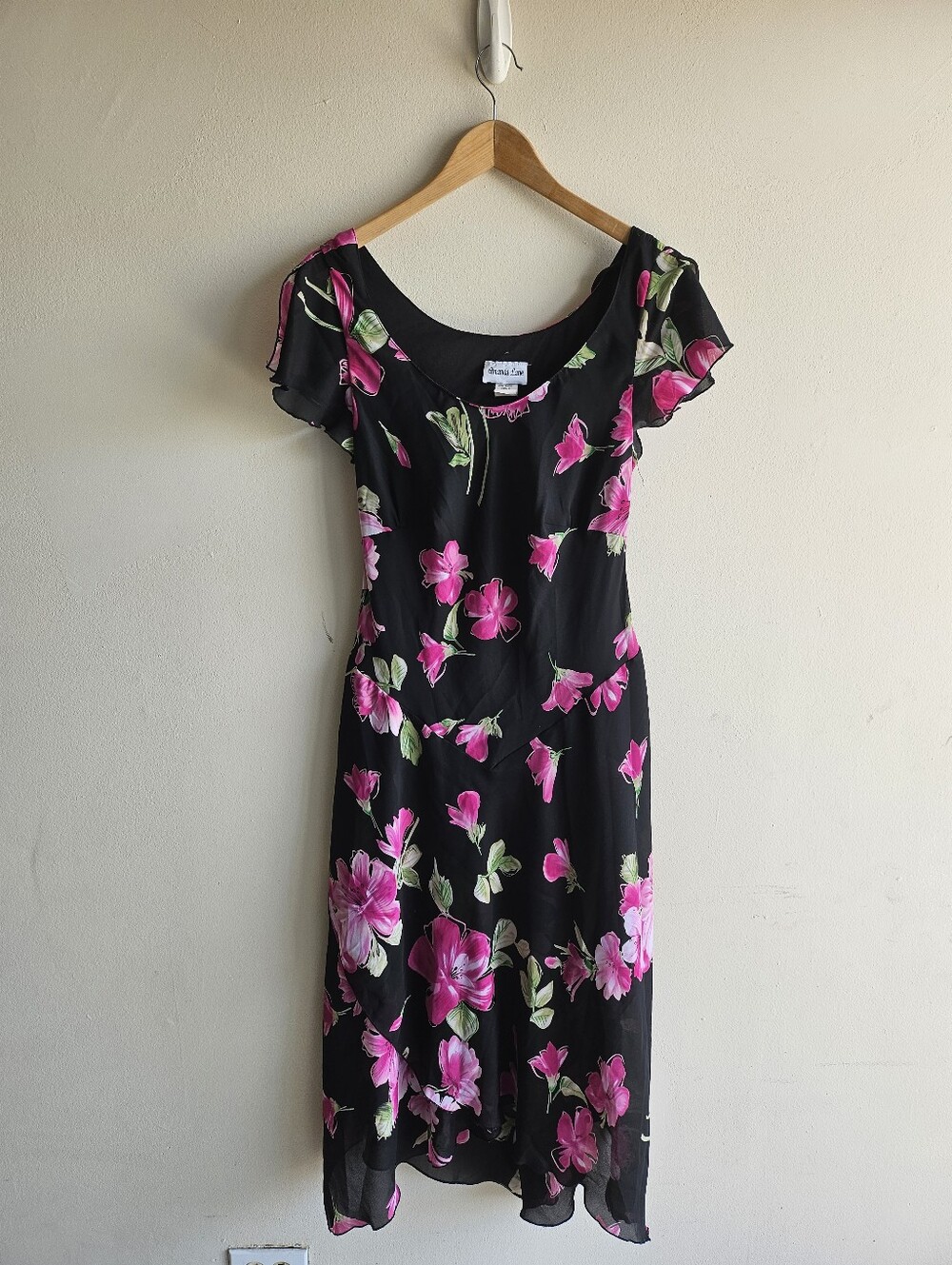 Amanda Lane Y2K 90's Floral Midi Dress